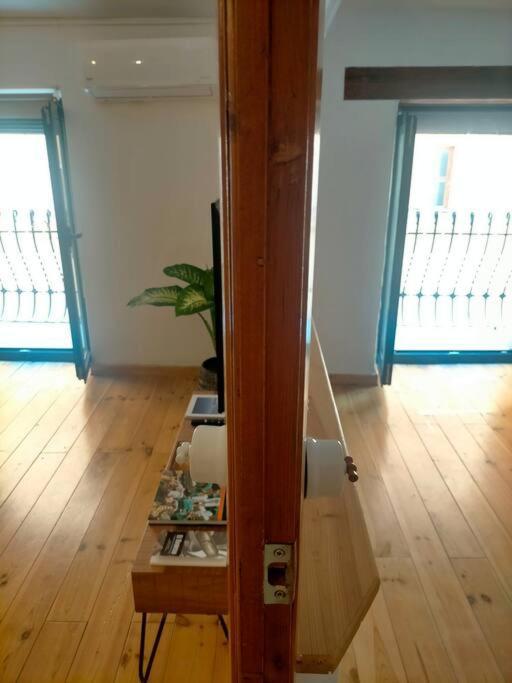 Bonito Y Centrico Apartamento Casco Antiguo ตาร์ราโกนา ภายนอก รูปภาพ